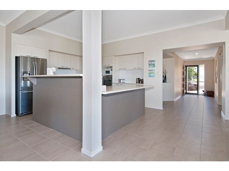 9-11 Bauer Dr, Mundoolun QLD 4285