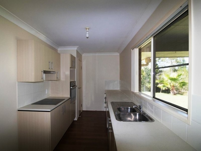 22 Brown Beech Dr, Jimboomba QLD 4280