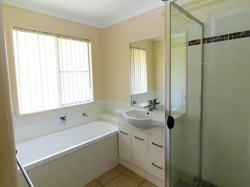 22 Brown Beech Dr, Jimboomba QLD 4280