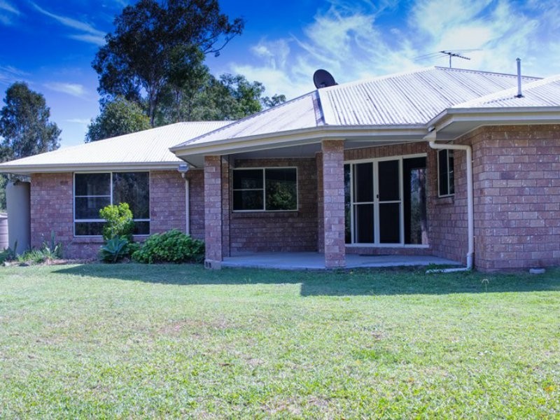 22 Brown Beech Dr, Jimboomba QLD 4280
