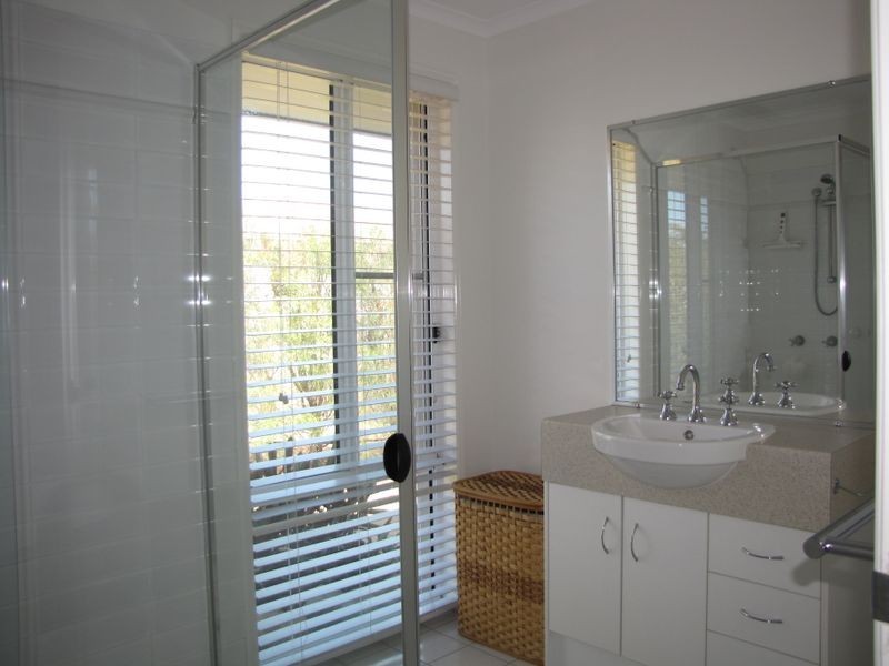 5 Red Ash ct, Jimboomba QLD 4280