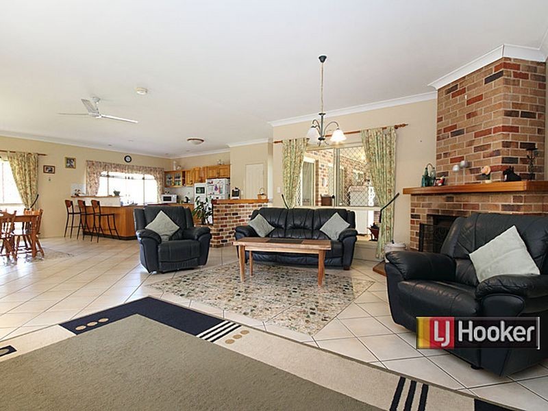 131 Henderson Rd, Jimboomba QLD 4280