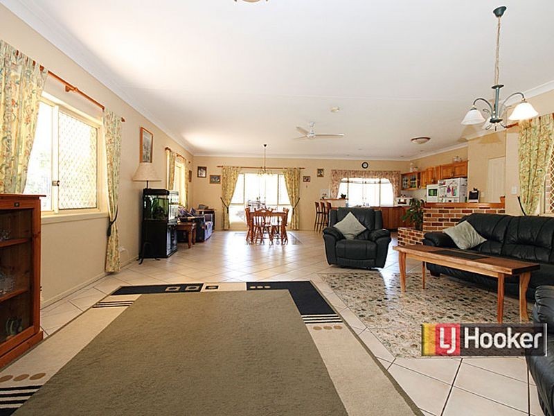 131 Henderson Rd, Jimboomba QLD 4280