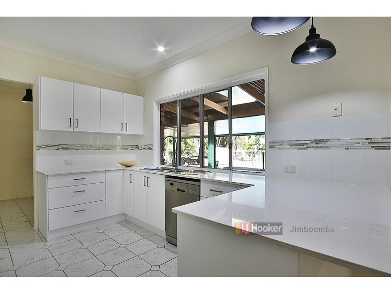 40 Arlington Court, Munruben QLD 4125