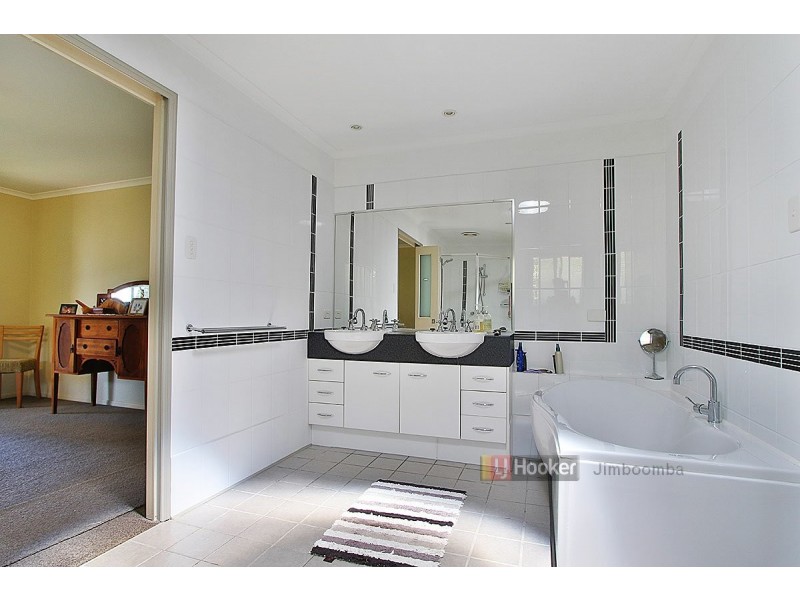 125-127 Anne Collins Cres, Mundoolun QLD 4285