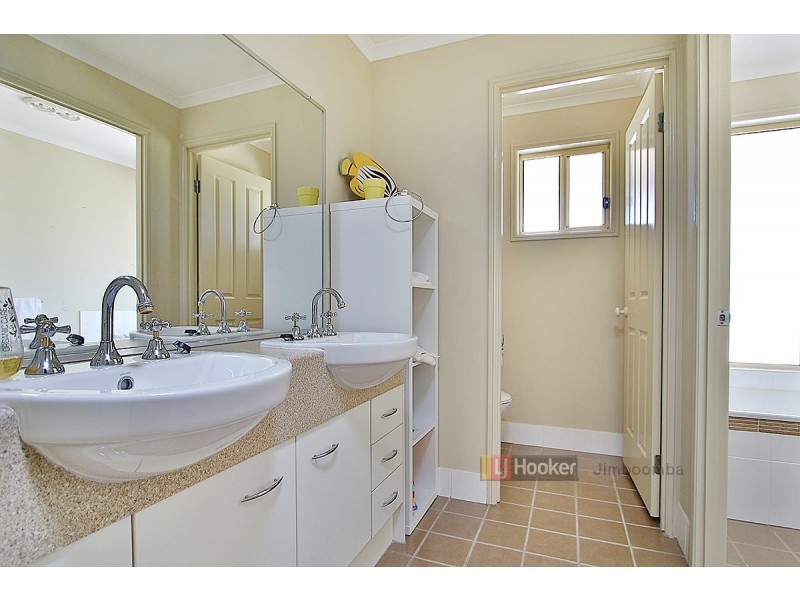 125-127 Anne Collins Cres, Mundoolun QLD 4285