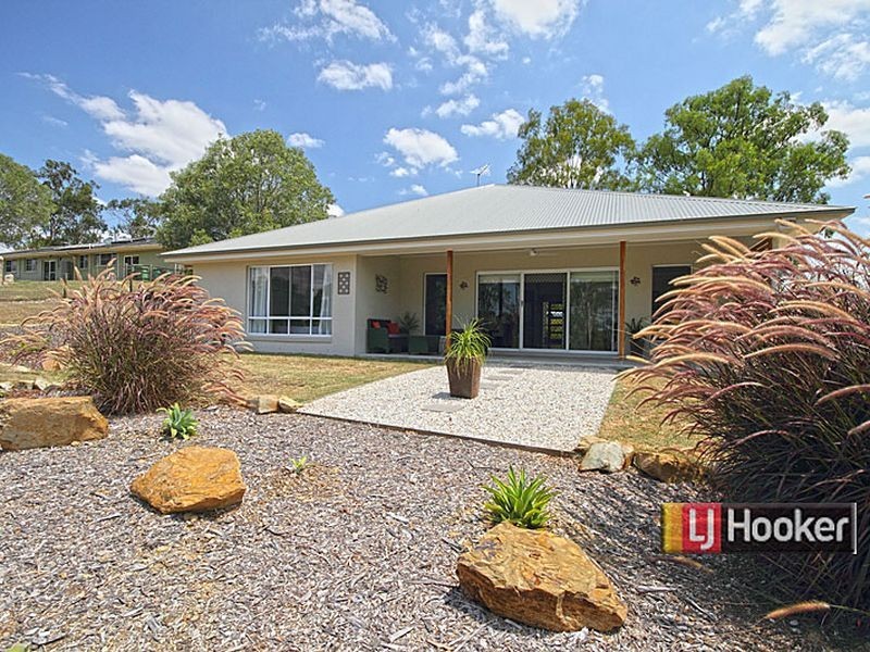 134 Anne Collins Cr, Mundoolun QLD 4285