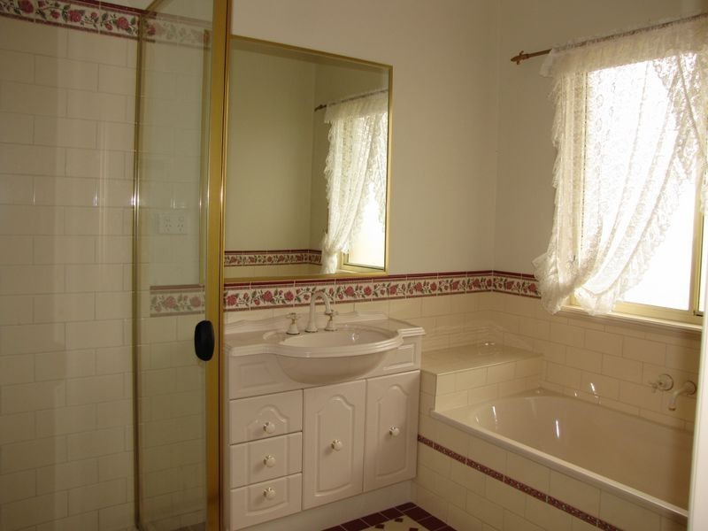 86-88 Red Cedar Cr, Jimboomba QLD 4280