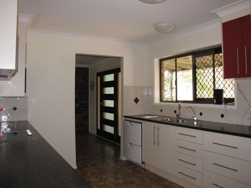 28 Strawpocket Ct, Jimboomba QLD 4280