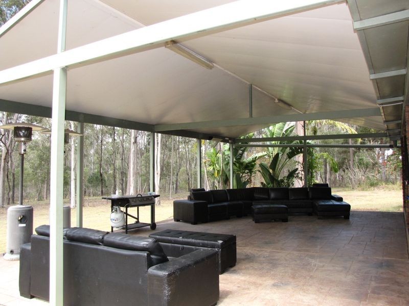 28 Strawpocket Ct, Jimboomba QLD 4280