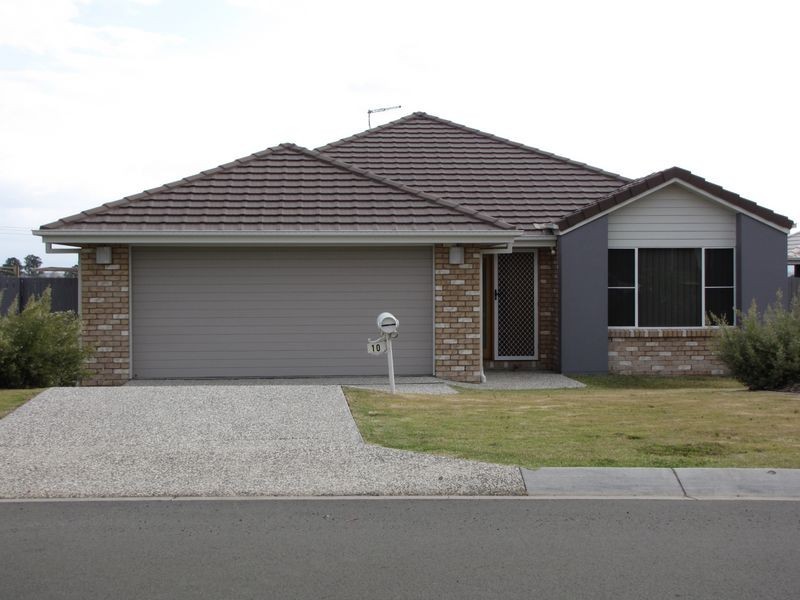 10 Phoebe Way, Gleneagle QLD 4285