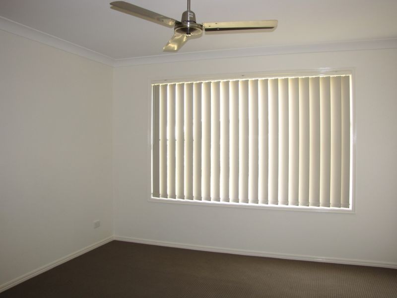 10 Phoebe Way, Gleneagle QLD 4285