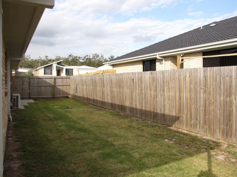 10 Phoebe Way, Gleneagle QLD 4285