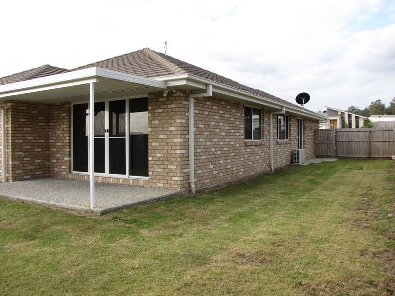 10 Phoebe Way, Gleneagle QLD 4285