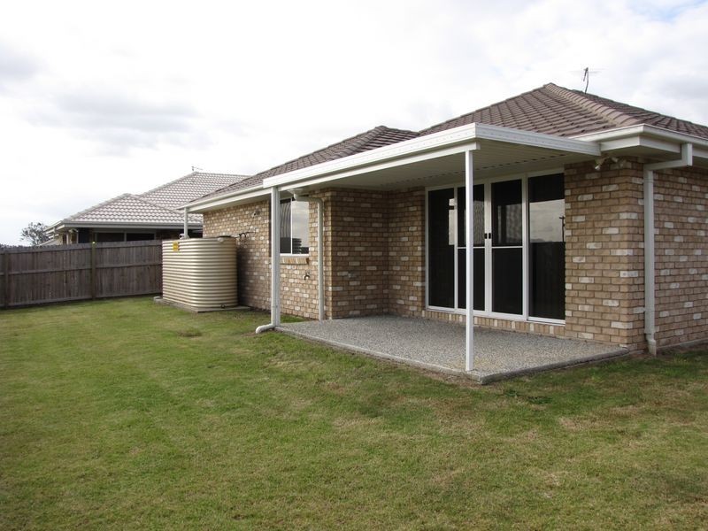 10 Phoebe Way, Gleneagle QLD 4285