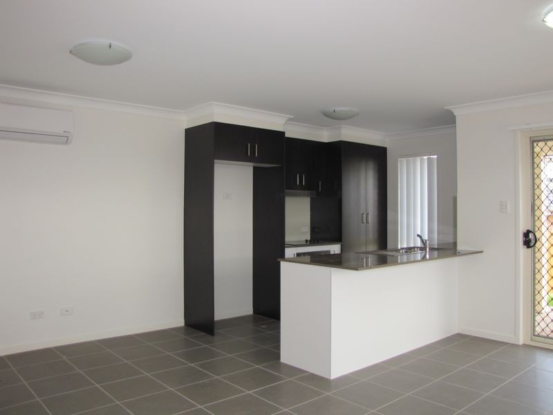 2/13 Tourmaline Rd, Logan Reserve QLD 4133