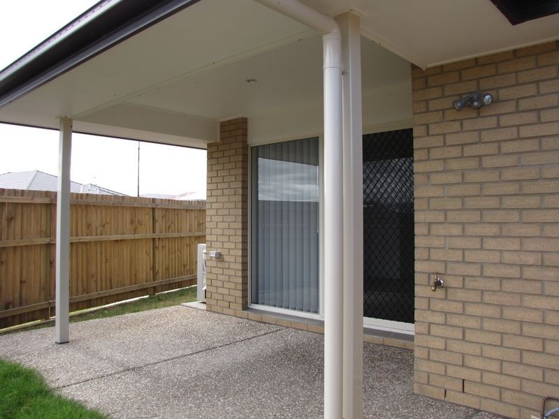 2/13 Tourmaline Rd, Logan Reserve QLD 4133