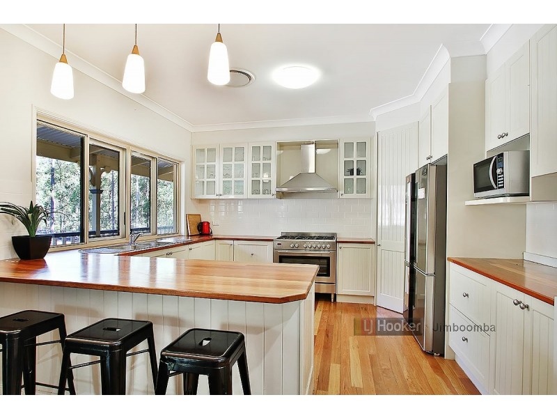 96-98 Bellbird Dr, Greenbank QLD 4124