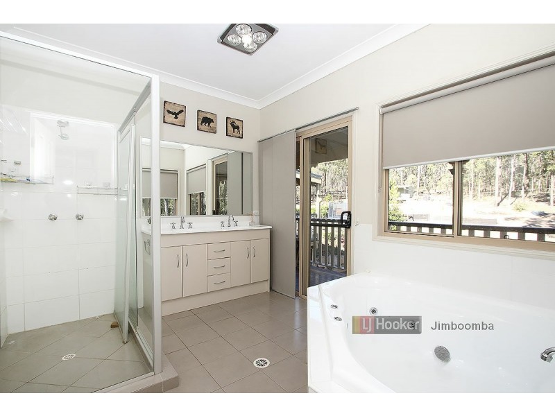 96-98 Bellbird Dr, Greenbank QLD 4124