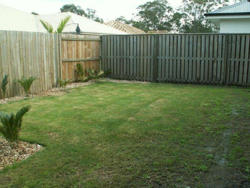 1 Kenilworth Crescent, Waterford QLD 4133