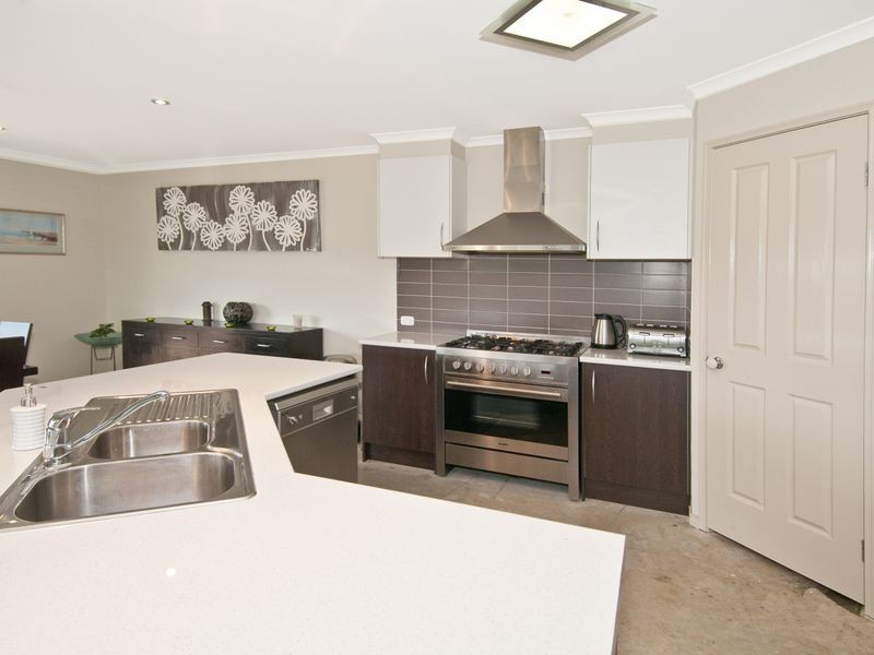 68 Lady Penrhyn Ct, Mundoolun QLD 4285