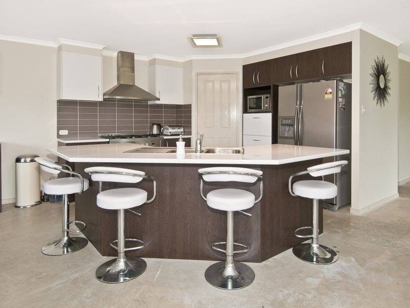 68 Lady Penrhyn Ct, Mundoolun QLD 4285