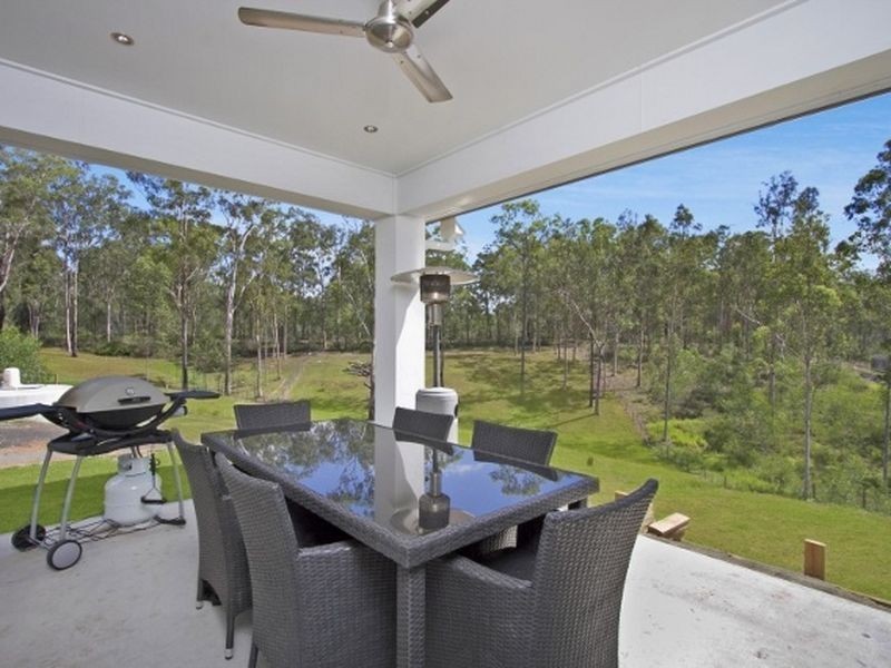 Woodhill QLD 4285