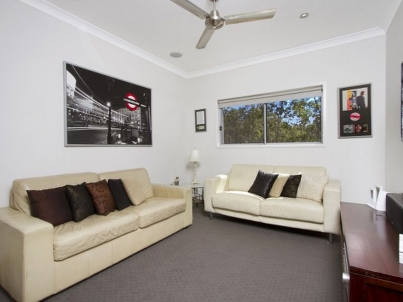 Woodhill QLD 4285
