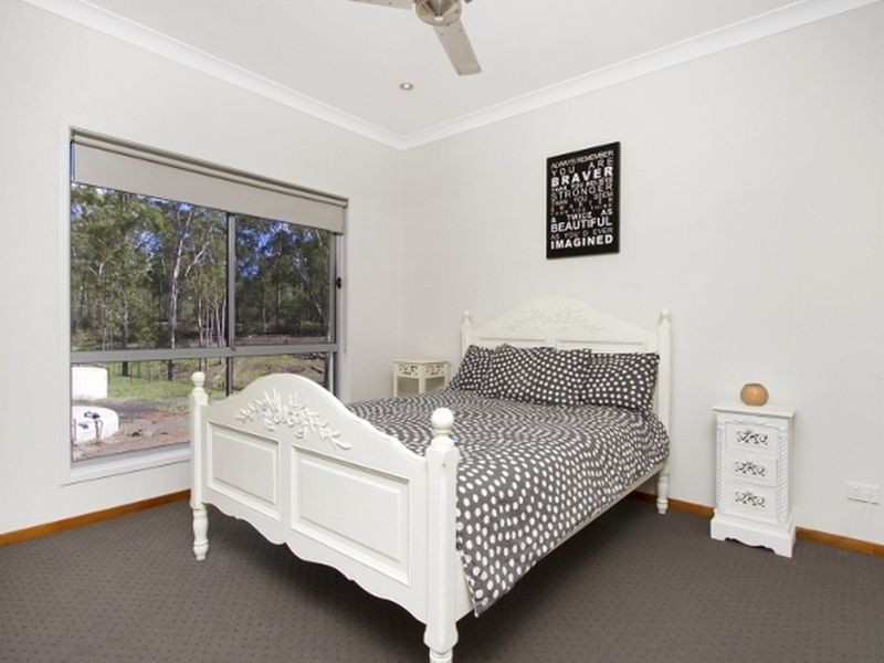 Woodhill QLD 4285