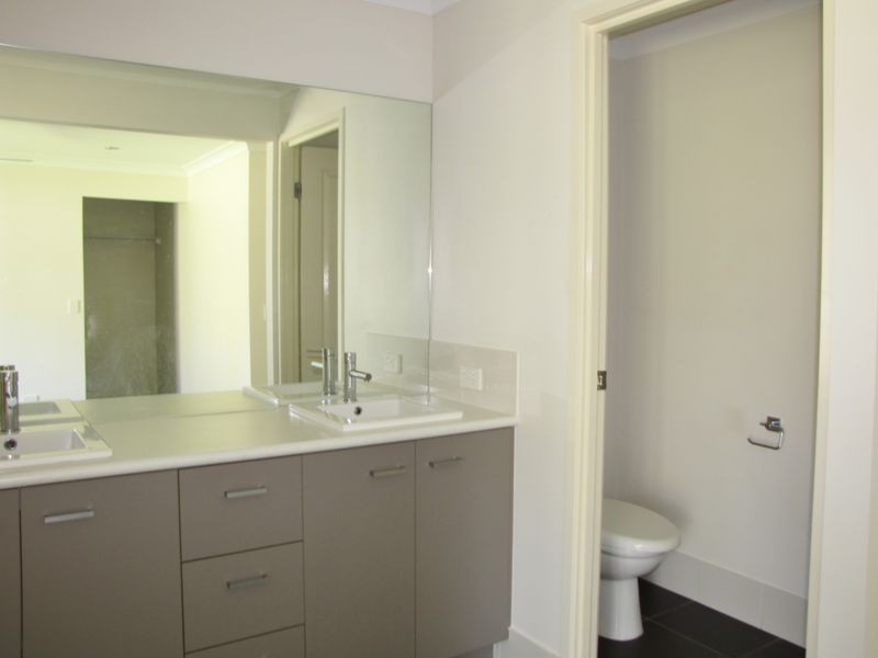 22 Blacksmith Court, Jimboomba QLD 4280