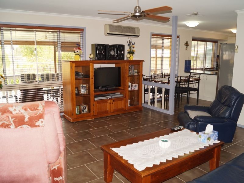 36-40 Merton St, Jimboomba QLD 4280
