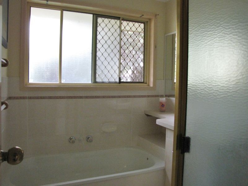 121 Bluff Rd, Cedar Vale QLD 4285