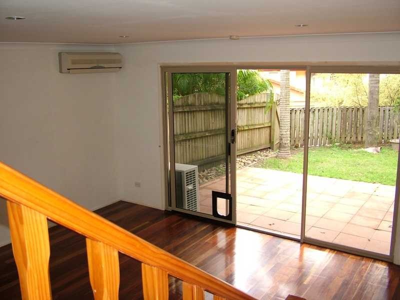 16/4 Sherwood Close, Mudgeeraba QLD 4213