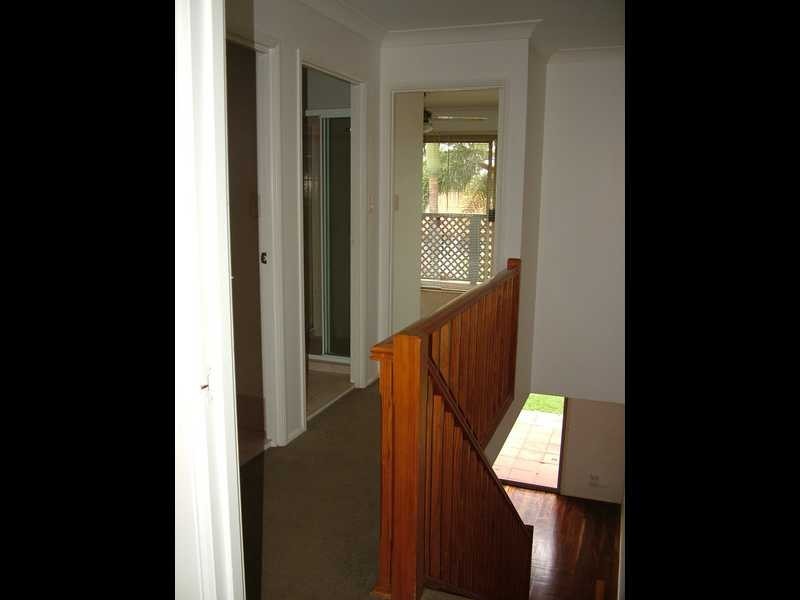 16/4 Sherwood Close, Mudgeeraba QLD 4213