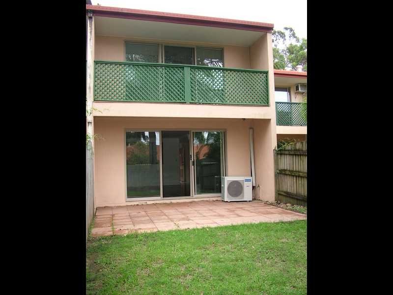16/4 Sherwood Close, Mudgeeraba QLD 4213