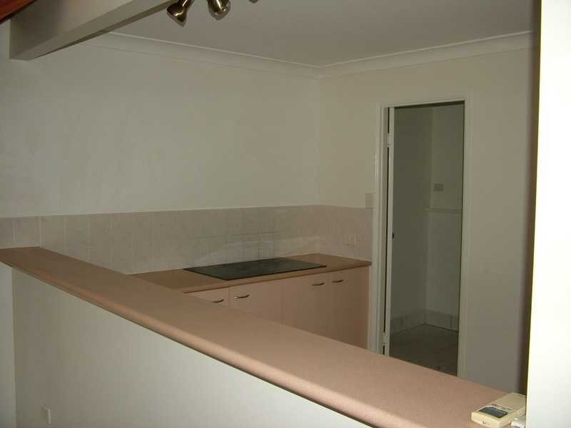 16/4 Sherwood Close, Mudgeeraba QLD 4213