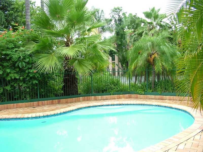 16/4 Sherwood Close, Mudgeeraba QLD 4213