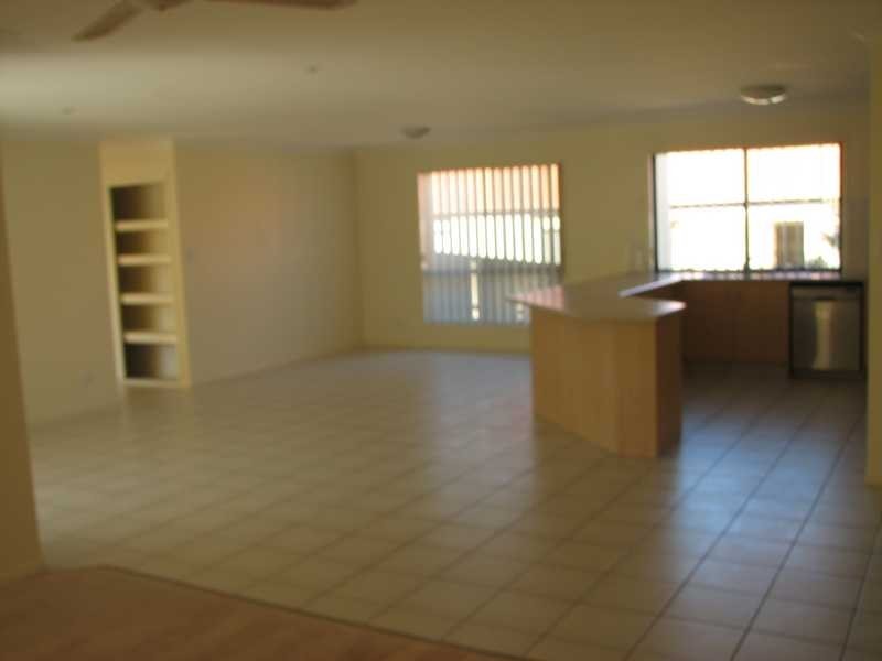 30 Fan Road, Robina QLD 4226