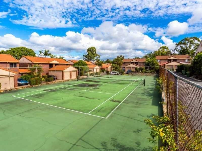72/601 Pine Ridge Road, Biggera Waters QLD 4216