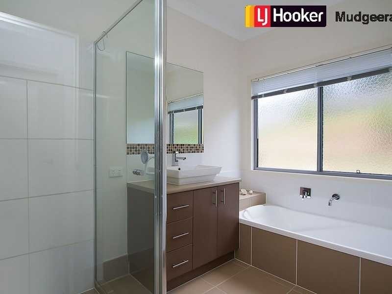 22 Wyangan Valley Way, Mudgeeraba QLD 4213