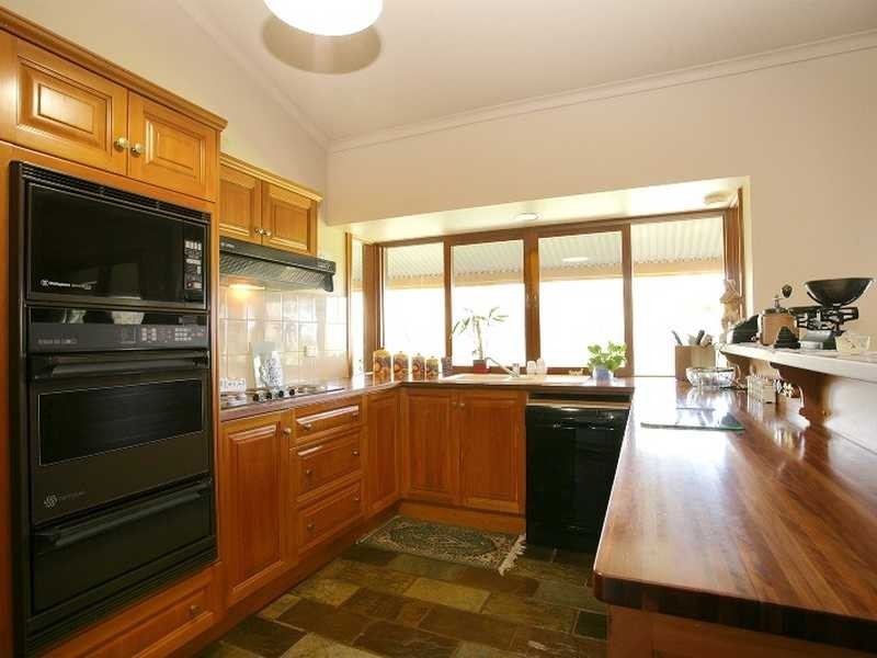 18 Raffles Court, Mudgeeraba QLD 4213