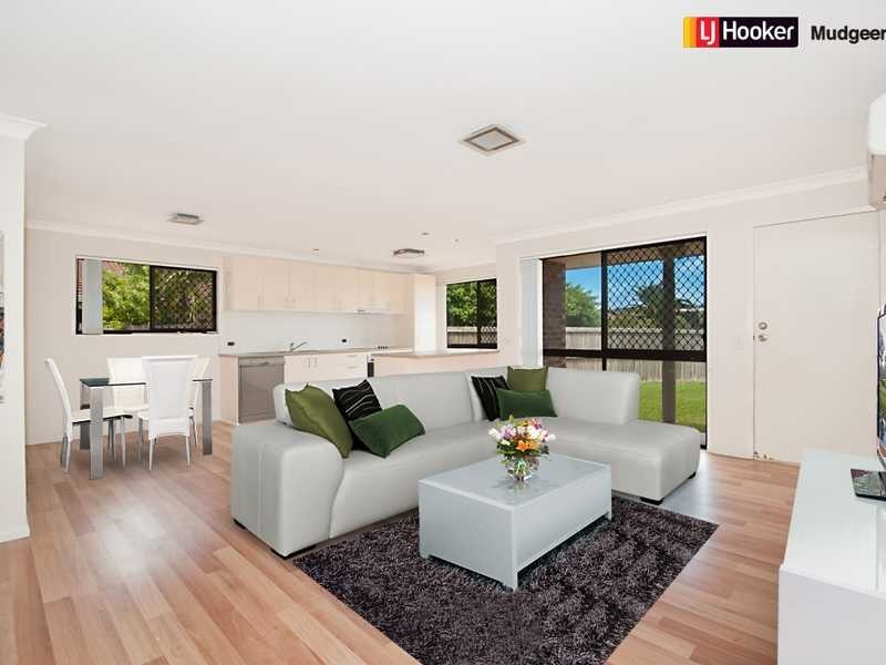 2/23 Wagtail Court, Burleigh Waters QLD 4220