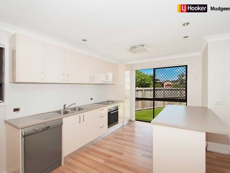 2/23 Wagtail Court, Burleigh Waters QLD 4220