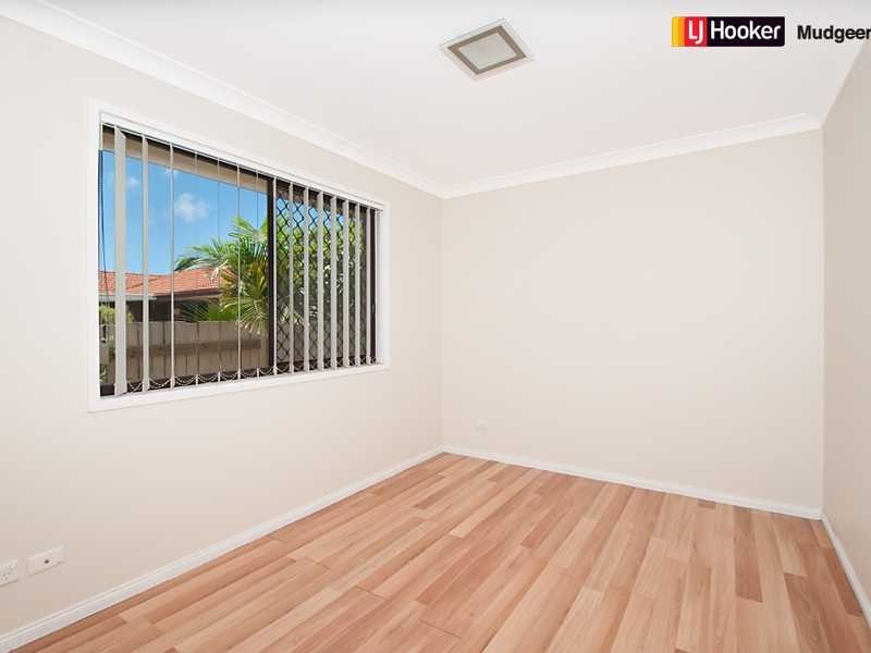 2/23 Wagtail Court, Burleigh Waters QLD 4220