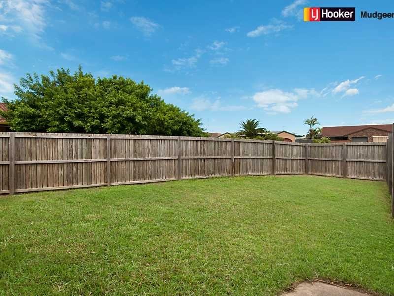 2/23 Wagtail Court, Burleigh Waters QLD 4220
