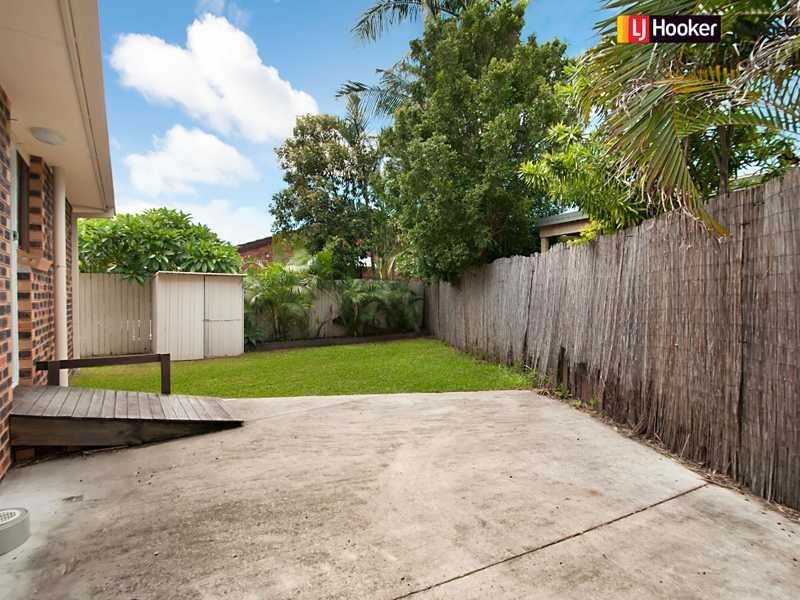 2/23 Wagtail Court, Burleigh Waters QLD 4220