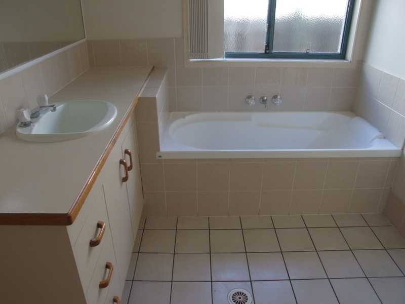 25 Lancashire, Mudgeeraba QLD 4213