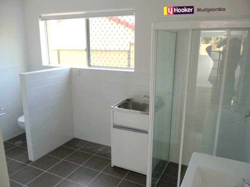 B/21 Barrine Drive, Worongary QLD 4213