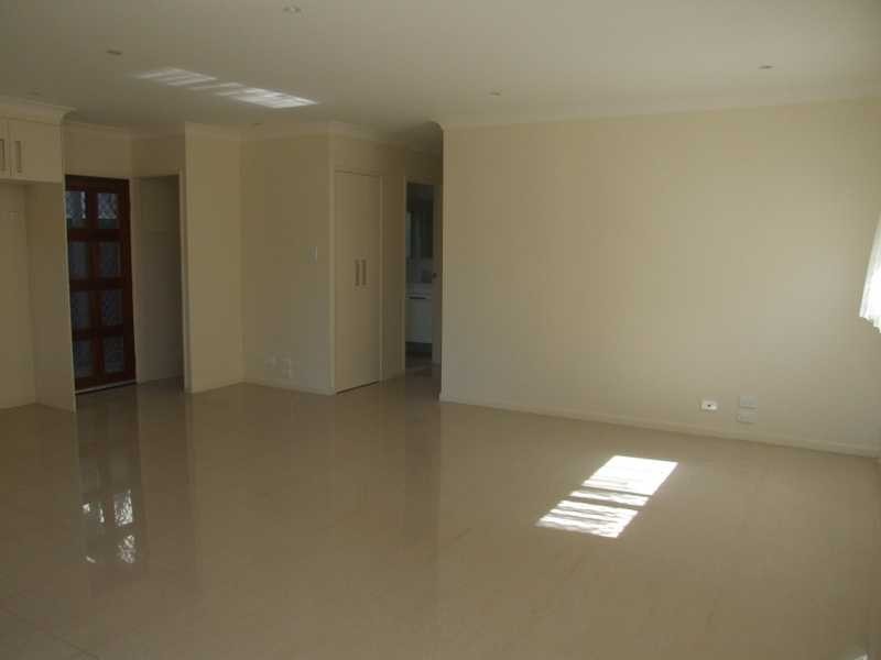 29 Ashgrove Avenue, Runaway Bay QLD 4216