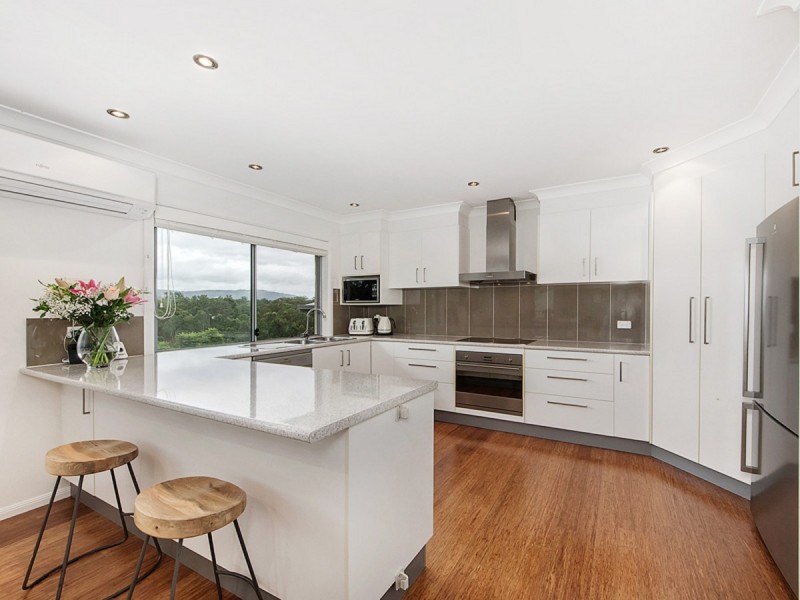 6 Caprice Street, Bonogin QLD 4213